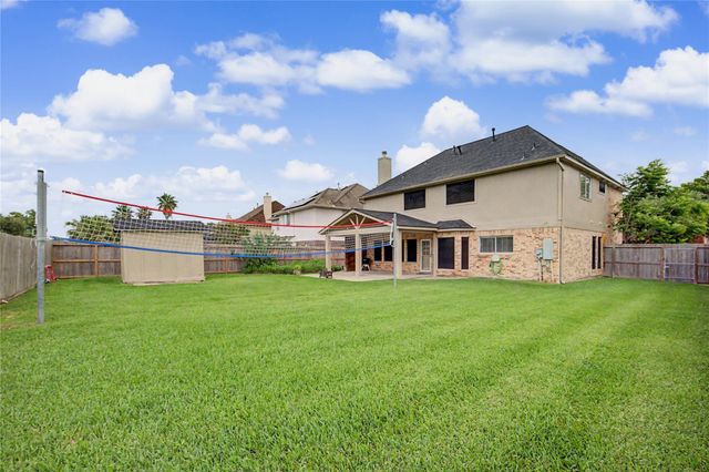 7018 Royal Knoll Court, Pasadena, TX 77505