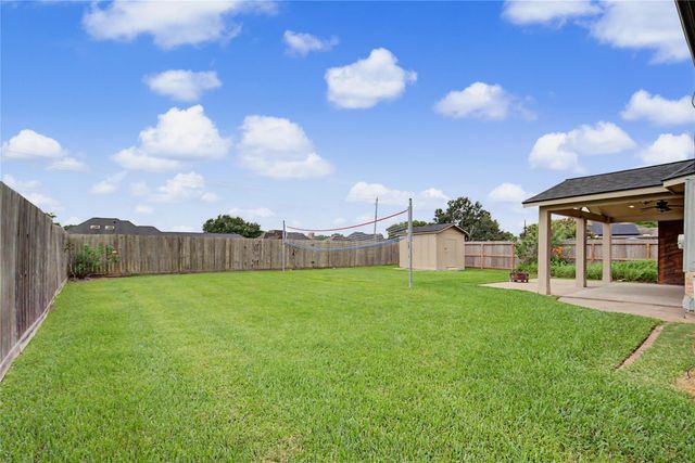 7018 Royal Knoll Court, Pasadena, TX 77505