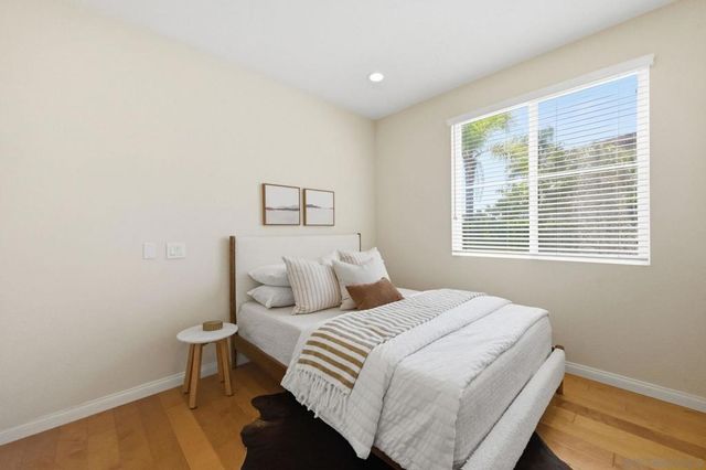 11478 Swan Lake, San Diego, CA 92131