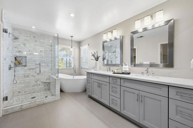 11478 Swan Lake, San Diego, CA 92131
