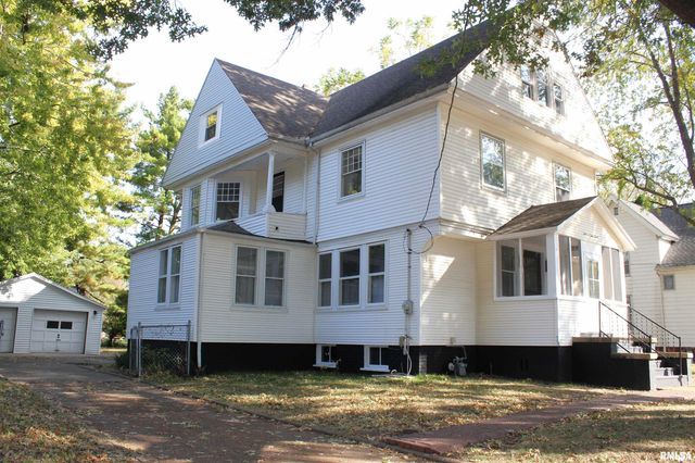 1443 E KNOX Street, Galesburg, IL 61401