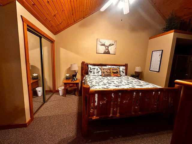 264 Oak Ridge Road, Branson, MO 65616