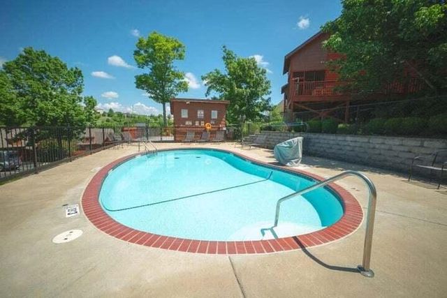 264 Oak Ridge Road, Branson, MO 65616