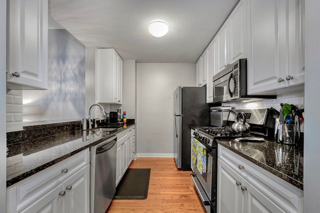 2 Rollins St D603, Boston, MA 02118