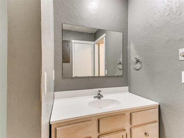 801 Cardinal Creek Boulevard C, Norman, OK 73072