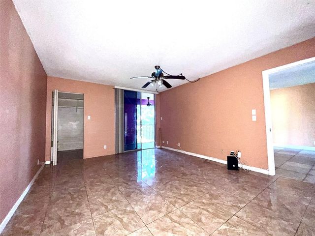 3321 NW 47th Terrace 232, Lauderdale Lakes, FL 33319