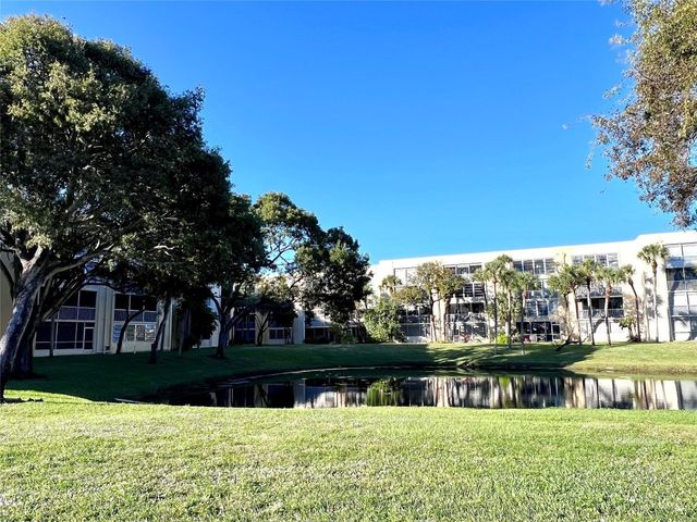 3321 NW 47th Terrace 232, Lauderdale Lakes, FL 33319