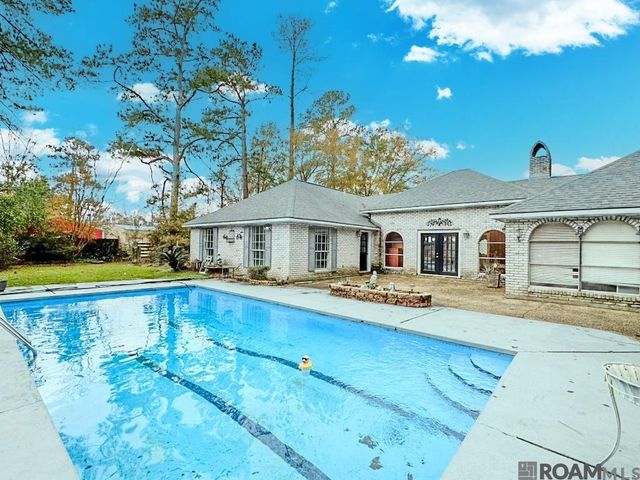 1024 Hatchell Ln, Denham Springs, LA 70726