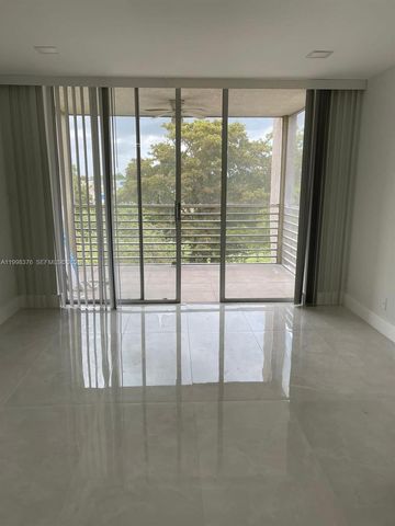 9460 Tangerine Pl 404, Davie, FL 33324