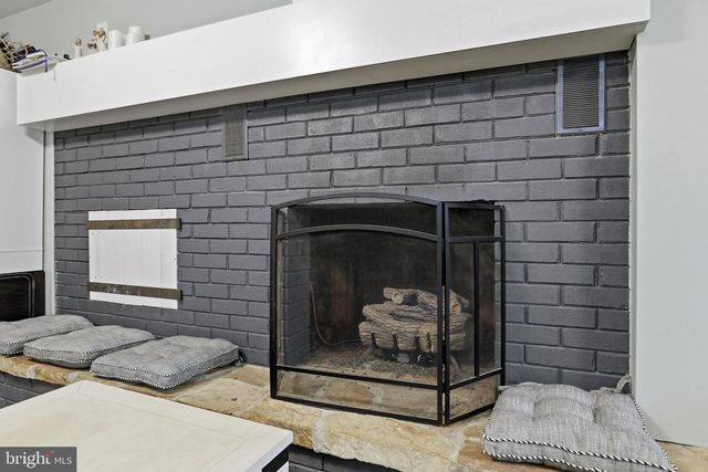 715 CLASTER BLVD, Dauphin, PA 17018