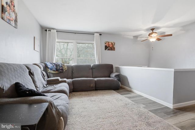 715 CLASTER BLVD, Dauphin, PA 17018