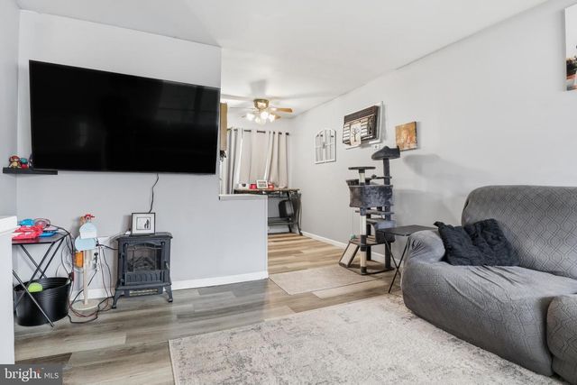 715 CLASTER BLVD, Dauphin, PA 17018