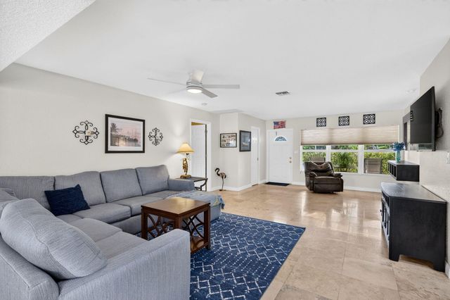 943 NAUTILUS Isle, Dania Beach, FL 33004