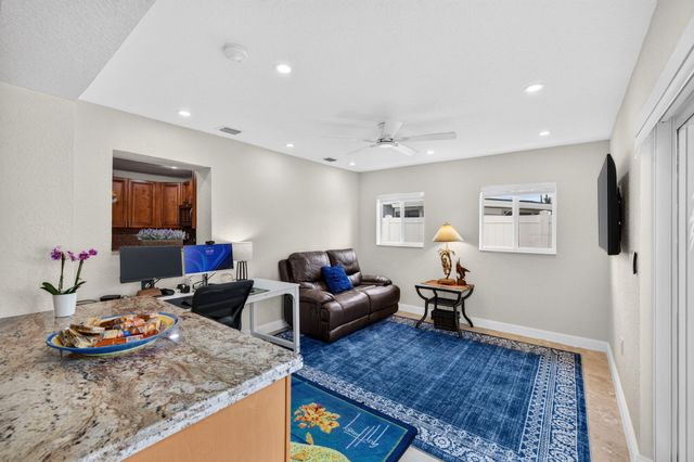 943 NAUTILUS Isle, Dania Beach, FL 33004
