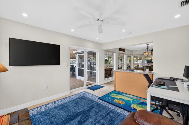 943 NAUTILUS Isle, Dania Beach, FL 33004