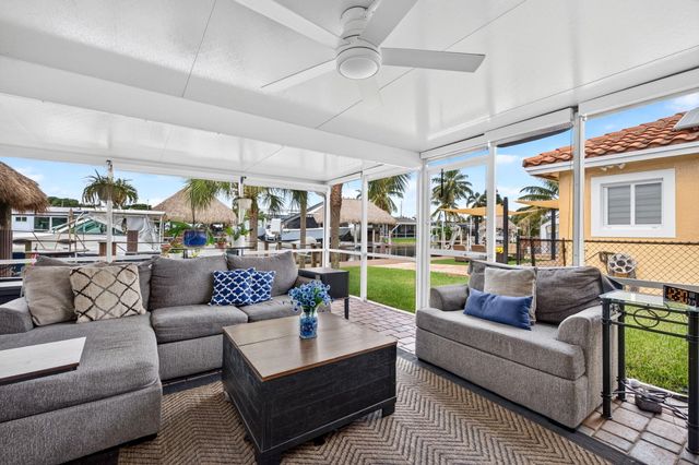 943 NAUTILUS Isle, Dania Beach, FL 33004