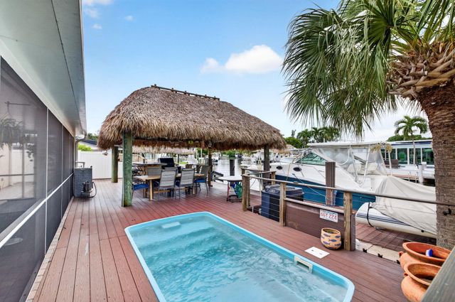 943 NAUTILUS Isle, Dania Beach, FL 33004