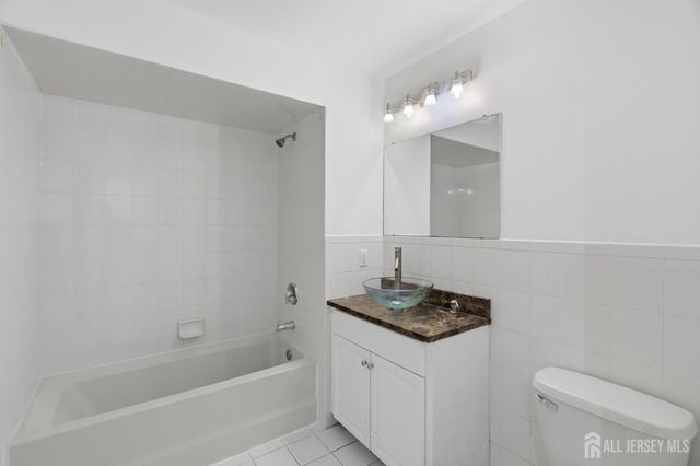 116 Chariot Court, Piscataway, NJ 08854