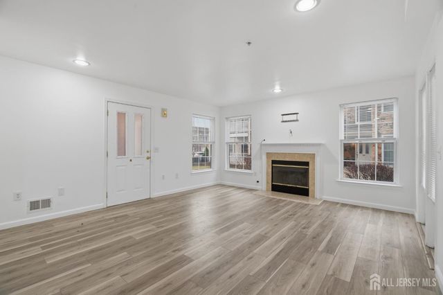 116 Chariot Court, Piscataway, NJ 08854