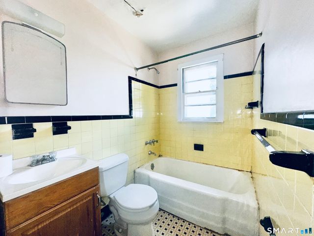 375 Franklin Avenue, Stratford, CT 06614