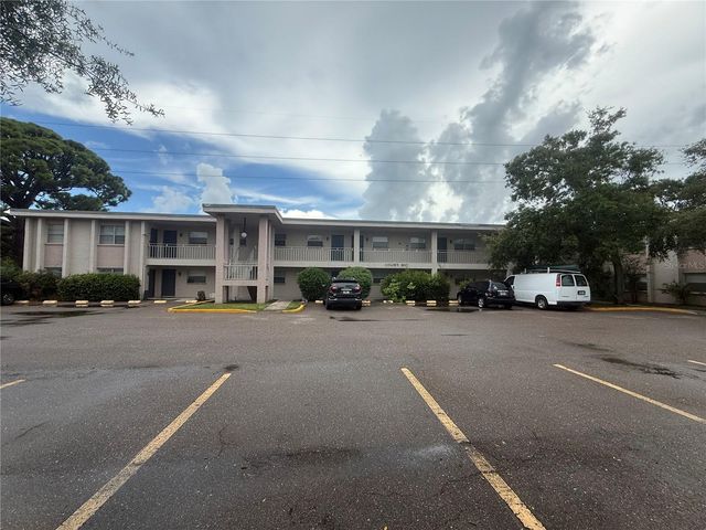 900 70TH STREET N 102, St Petersburg, FL 33710