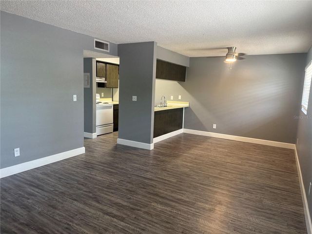900 70TH STREET N 102, St Petersburg, FL 33710