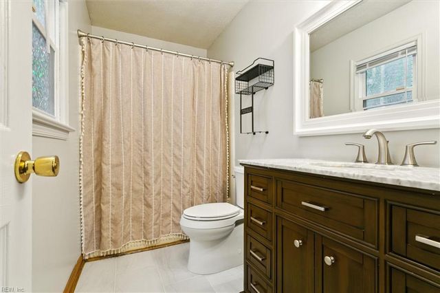 486 Wyn DR, Newport News, VA 23608