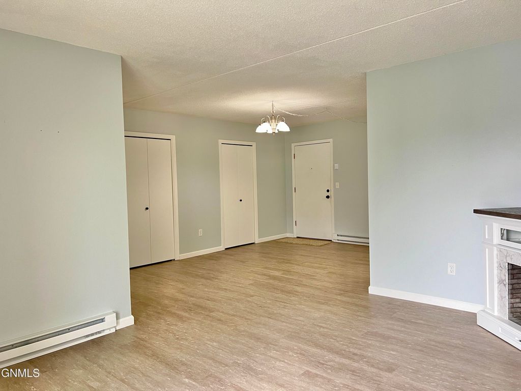 314 4th Street NE, Valley City, ND 58072 photo 4