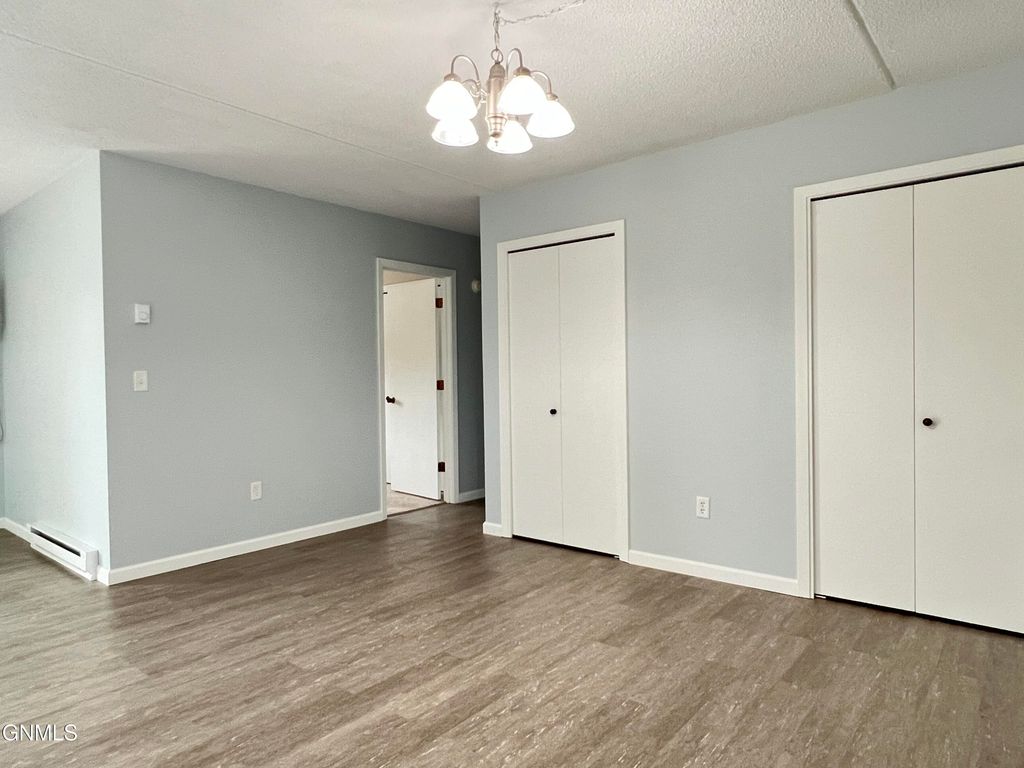 314 4th Street NE, Valley City, ND 58072 photo 5