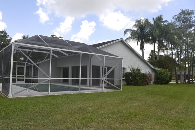 1104 Raintree Lane, Wellington, FL 33414