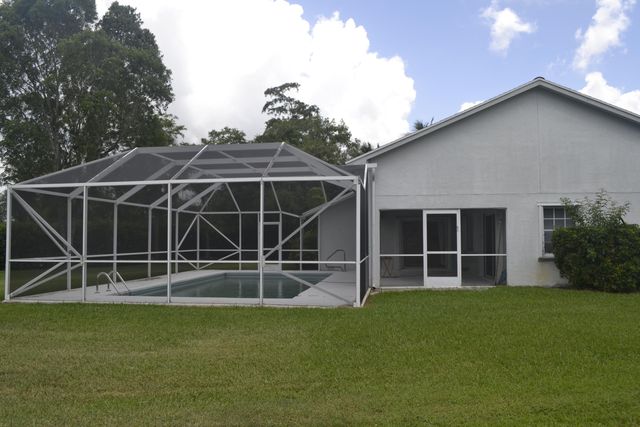 1104 Raintree Lane, Wellington, FL 33414