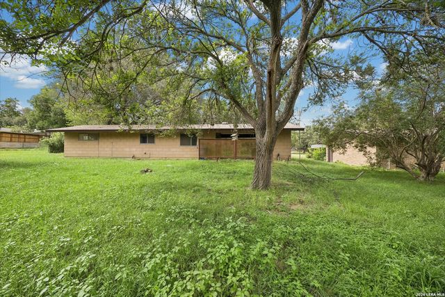 6647 STONYKIRK RD, San Antonio, TX 78240