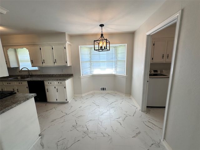 5823 Marview Lane, Dallas, TX 75227