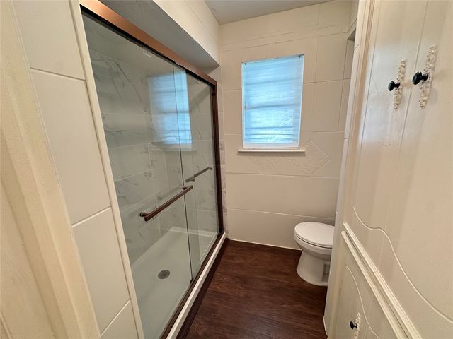 5823 Marview Lane, Dallas, TX 75227