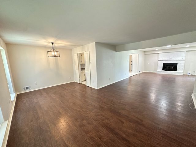 5823 Marview Lane, Dallas, TX 75227