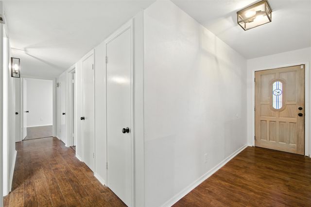 5823 Marview Lane, Dallas, TX 75227