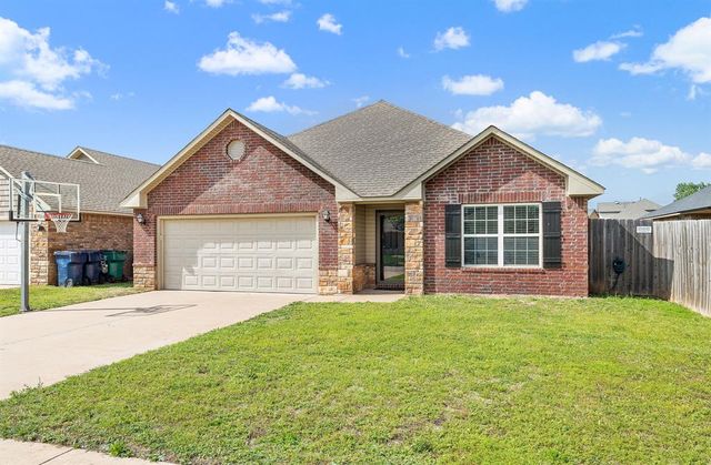 9209 NW 71st Street, Yukon, OK 73099