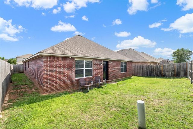 9209 NW 71st Street, Yukon, OK 73099