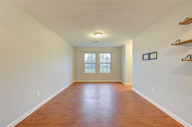 503 W Linney Street, Dayton, TX 77535