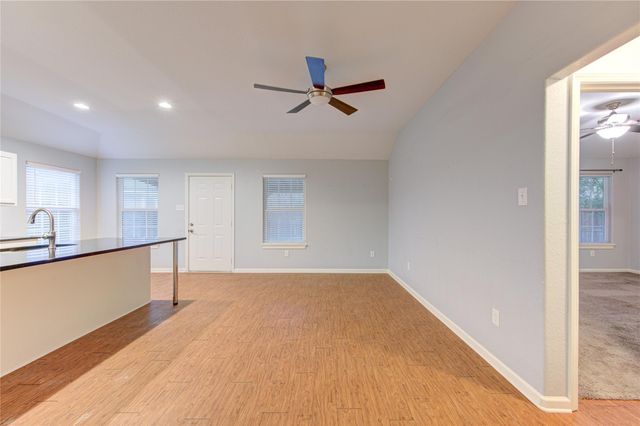 503 W Linney Street, Dayton, TX 77535