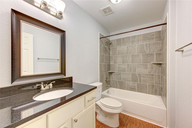 503 W Linney Street, Dayton, TX 77535