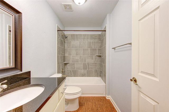 503 W Linney Street, Dayton, TX 77535