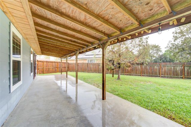 503 W Linney Street, Dayton, TX 77535