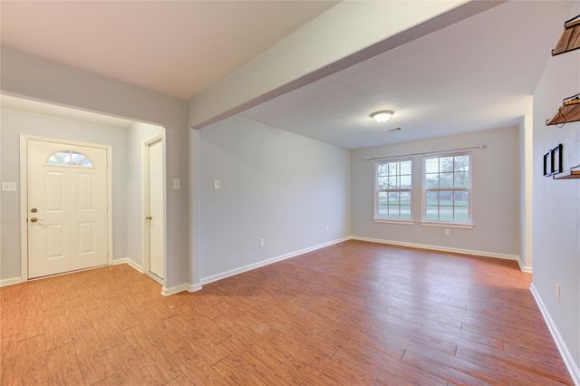 503 W Linney Street, Dayton, TX 77535