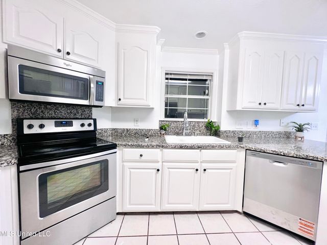 507 Brookstone Drive, Madison, MS 39110