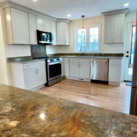 38 Colonial Rd., Webster, MA 01570