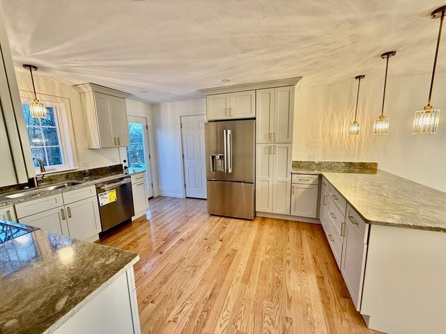 38 Colonial Rd., Webster, MA 01570