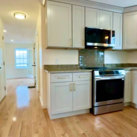 38 Colonial Rd., Webster, MA 01570