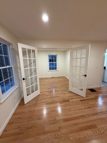 38 Colonial Rd., Webster, MA 01570