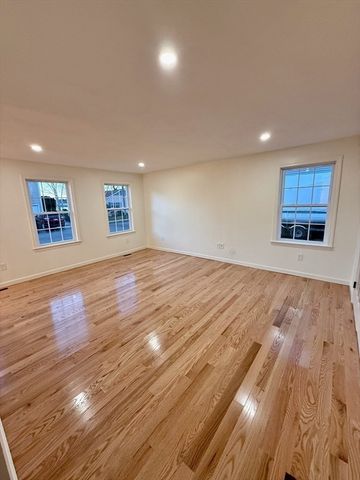 38 Colonial Rd., Webster, MA 01570